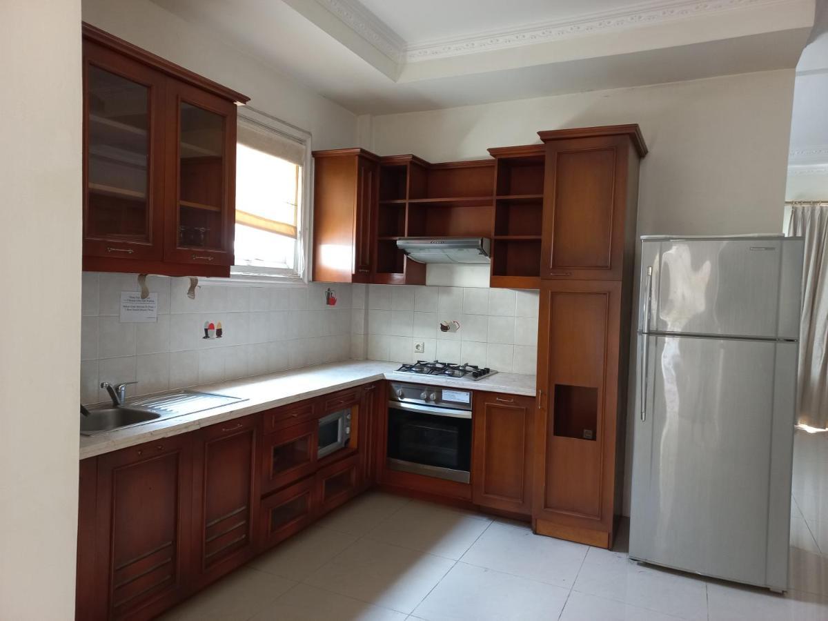 Margot Apartment Pondok Indah Jakarta Ngoại thất bức ảnh